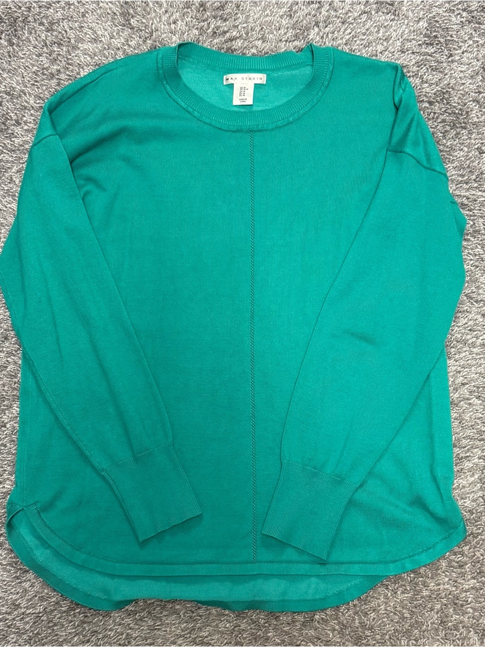 EUC Women’s Max Studio Crew Neck Sweater, size M, green